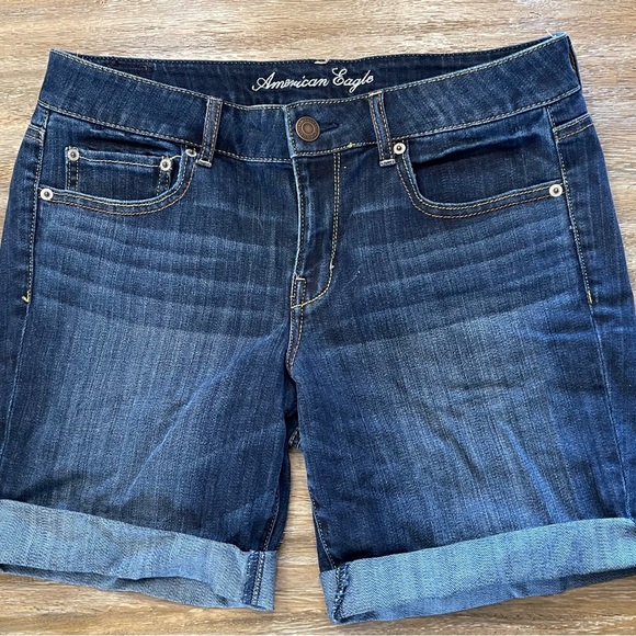 American Eagle Outfitters Pants - American Eagle Outfitters Dark Blue Rolled Cuff Denim Shorts Bermuda Sz 14 Mid